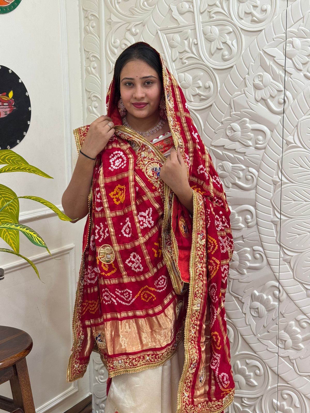 KcPc Jaipuri Dabka Work Vintage Pure Gaji Silk Bandhani Jardozi Work Ghatchola Chunri Pila Odhna in Aara Tari Handwork Chunri (Red)