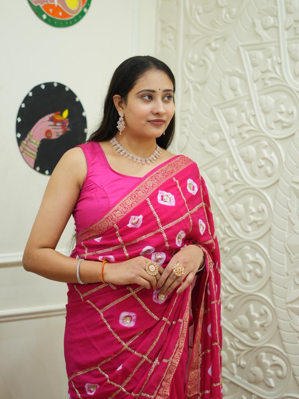 By Banarasi Style Georgette Saree With Exquisite Tari Work