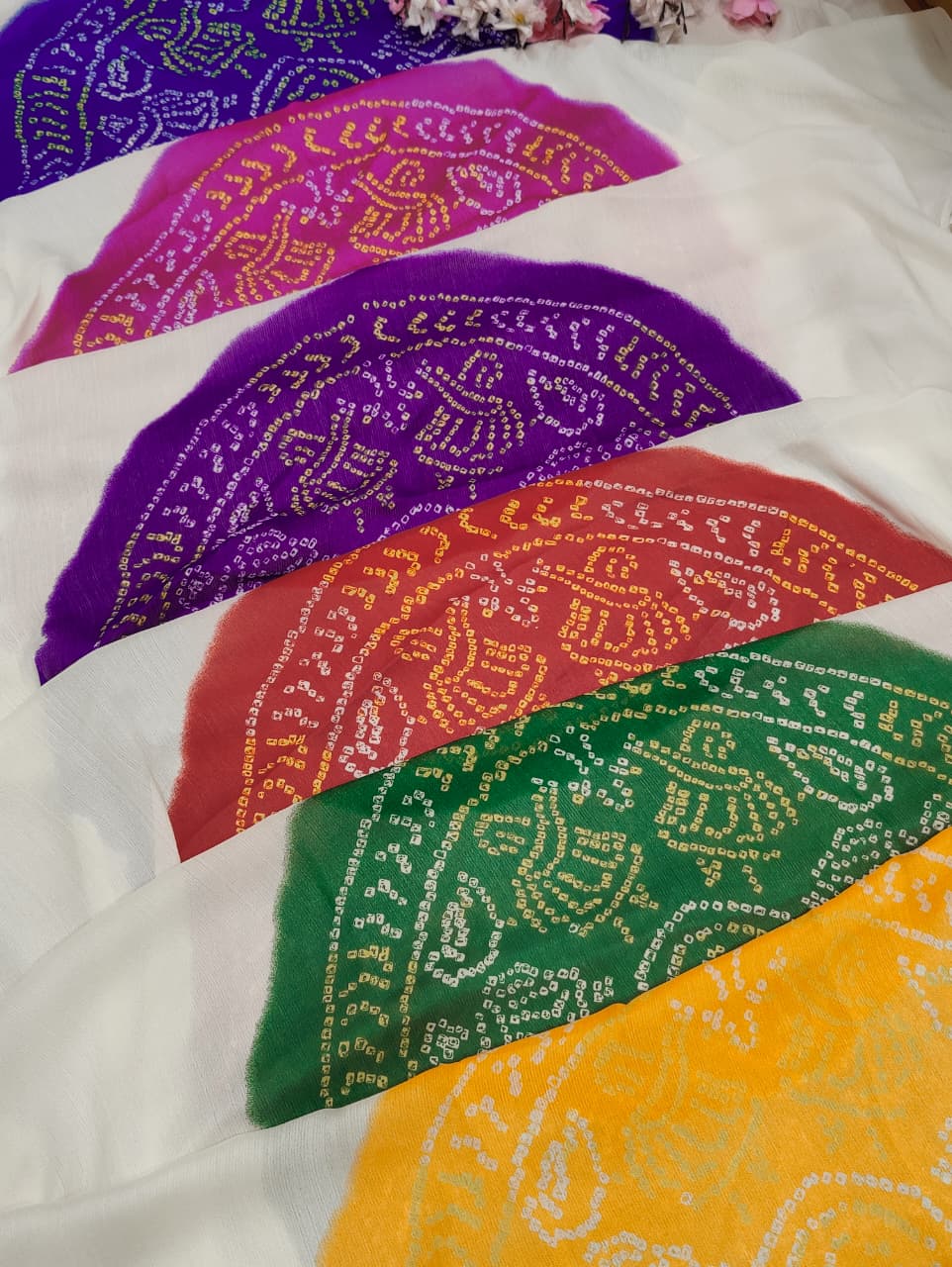 KcPc New Elegant Chinon Panetar Style Bandhani Saree SWA