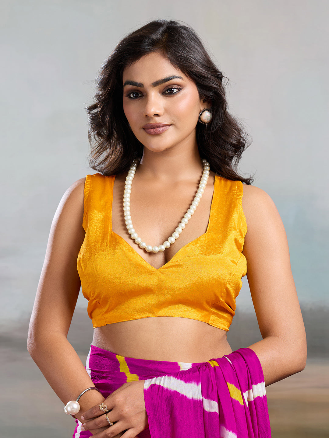 Jaipuri Traditional ChinonBandhani Saree with lehariya style under 1000