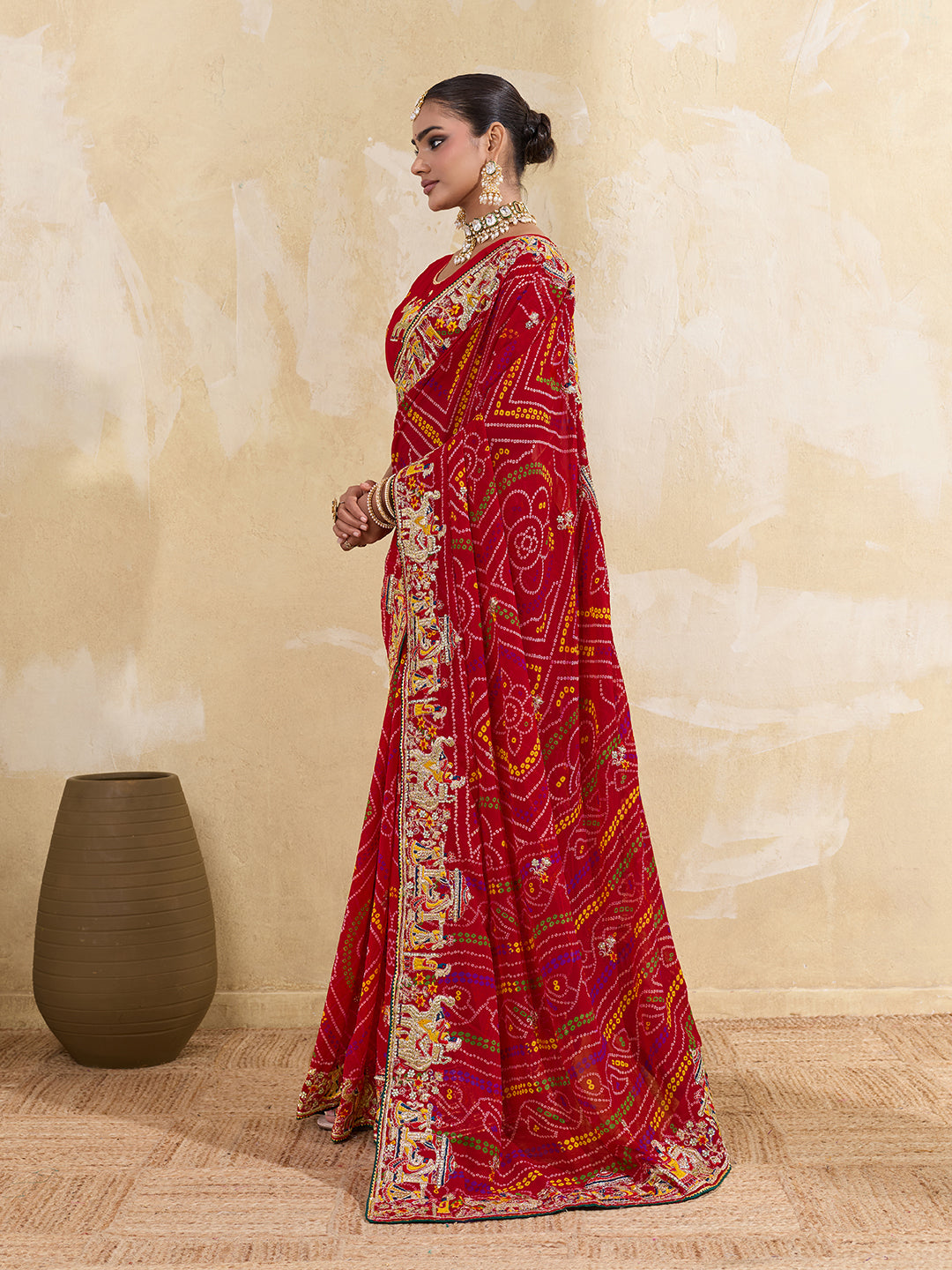Thread Zari Work saree in rajshani chunri styel
