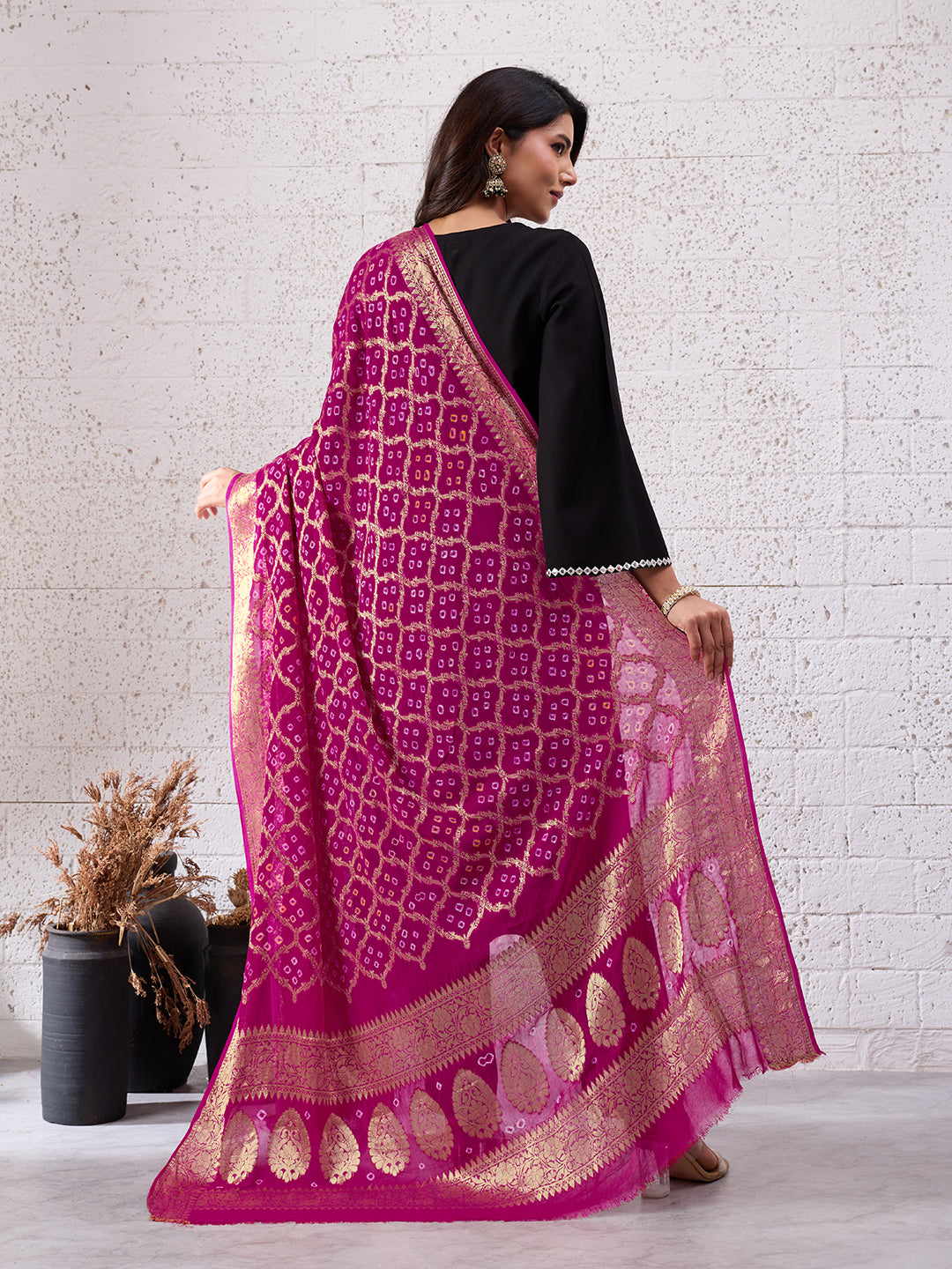 KcPc Pure Georgette Banarasi Bandhani Dupatta Rani