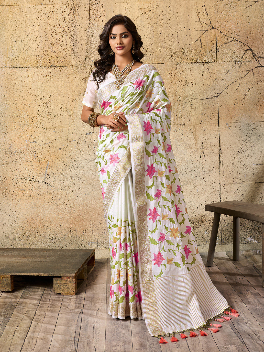  Kashida Embroidery Banarasi Zari Border Saree