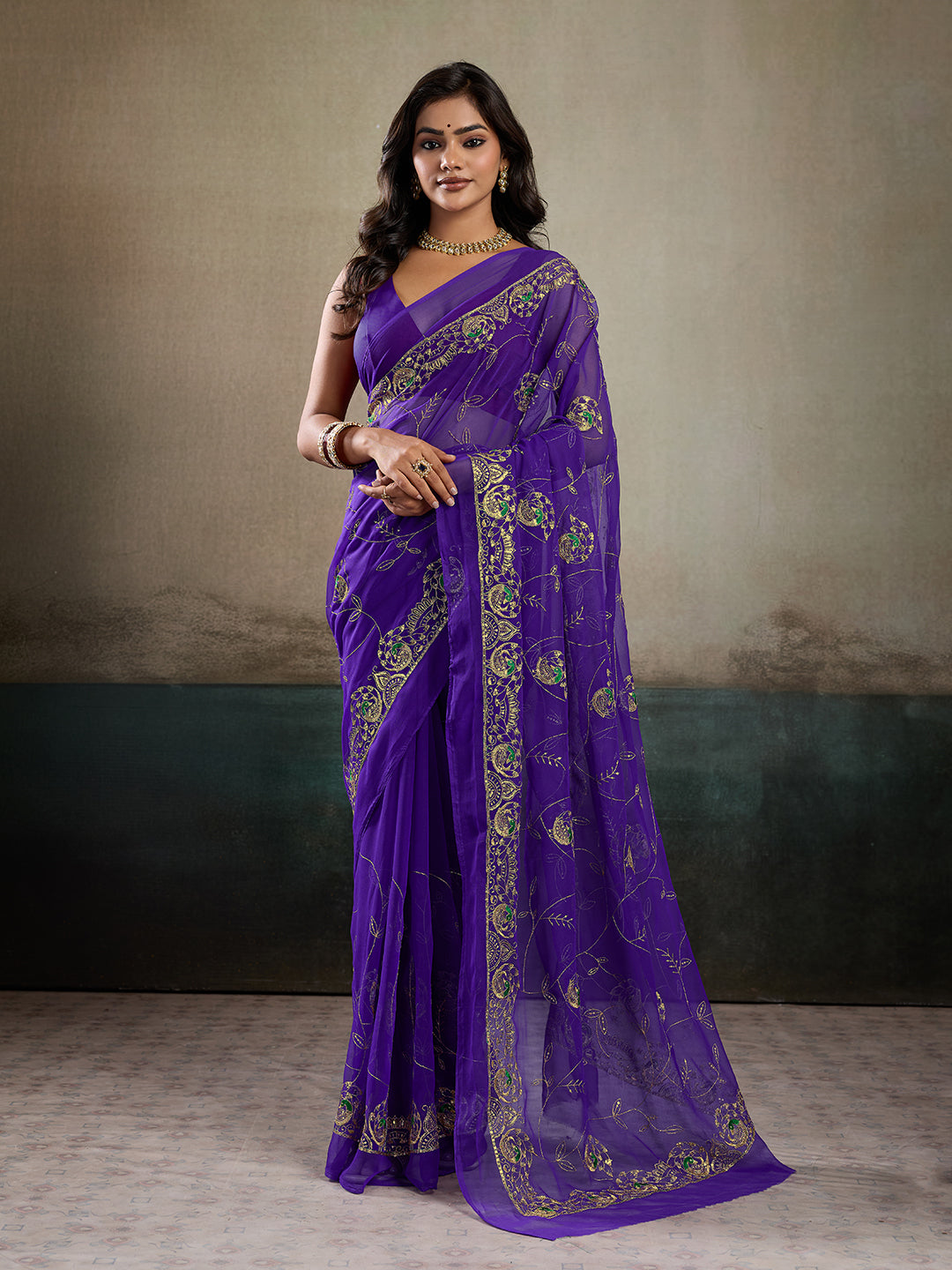 Buy Designer Saree With Handcrafted Aari Tari Work 