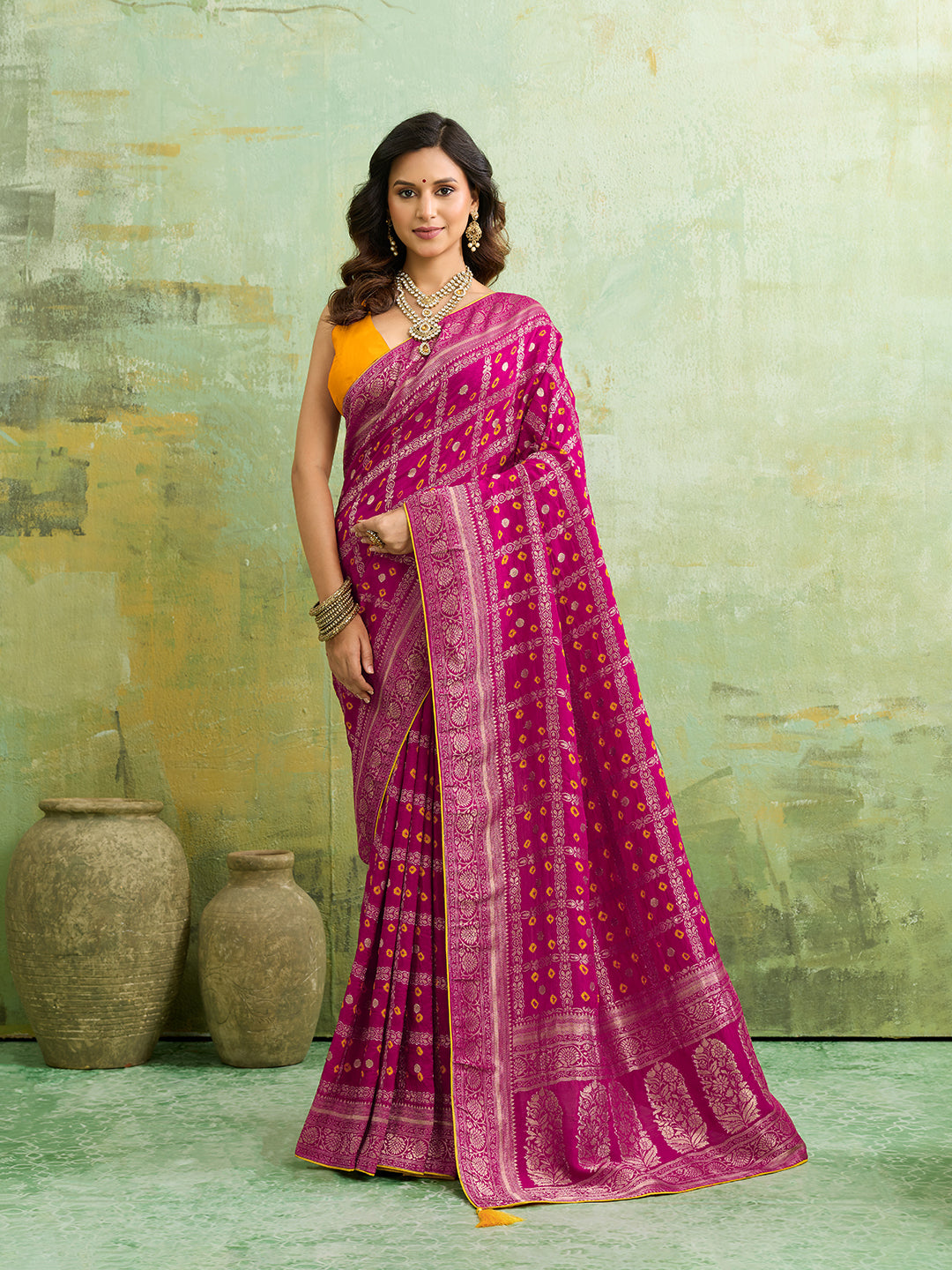 Buy New Royal Bandhani Saree with Elegant Zari Weaving KcPc