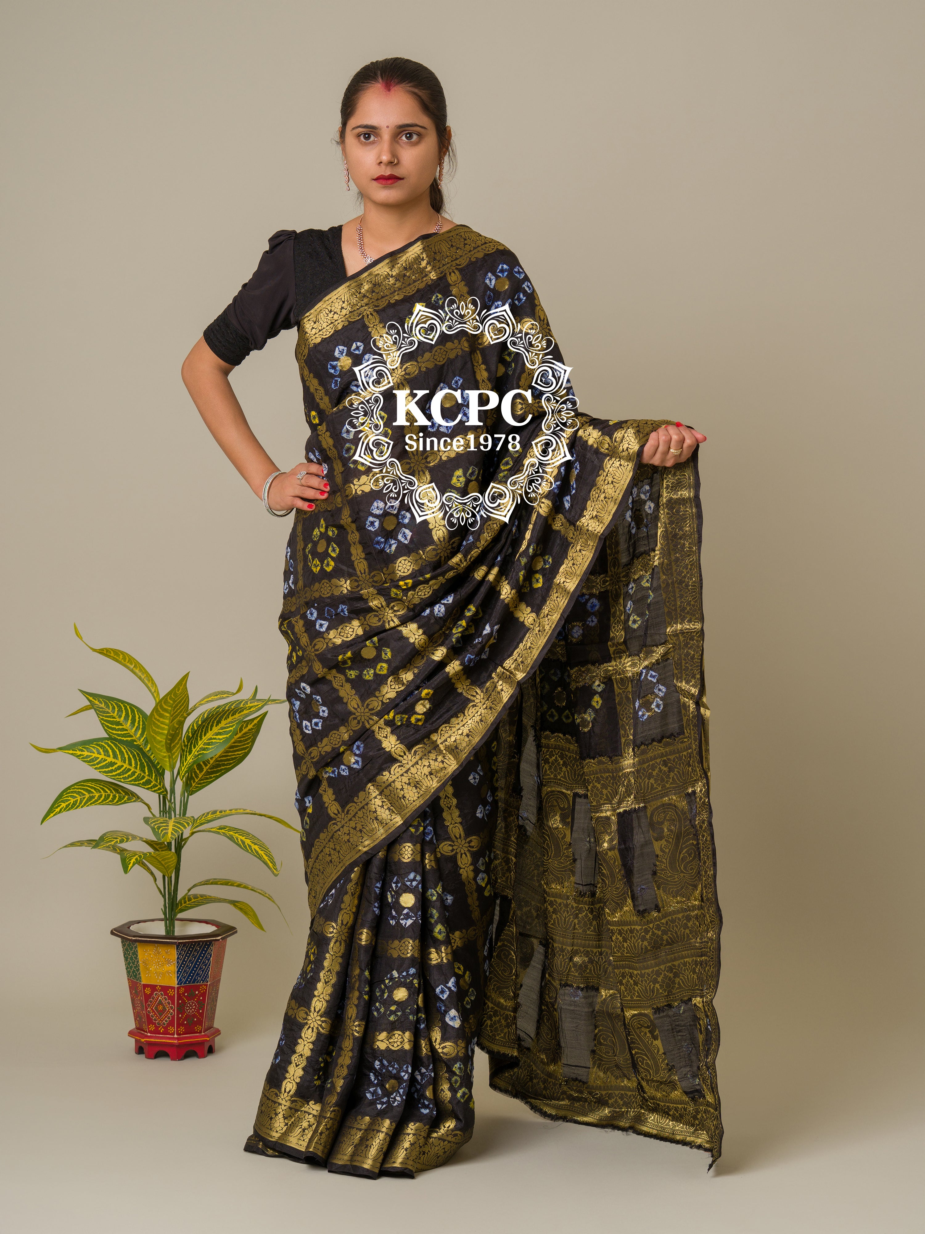 Handmade Bandhani With Zari Weaving saree 