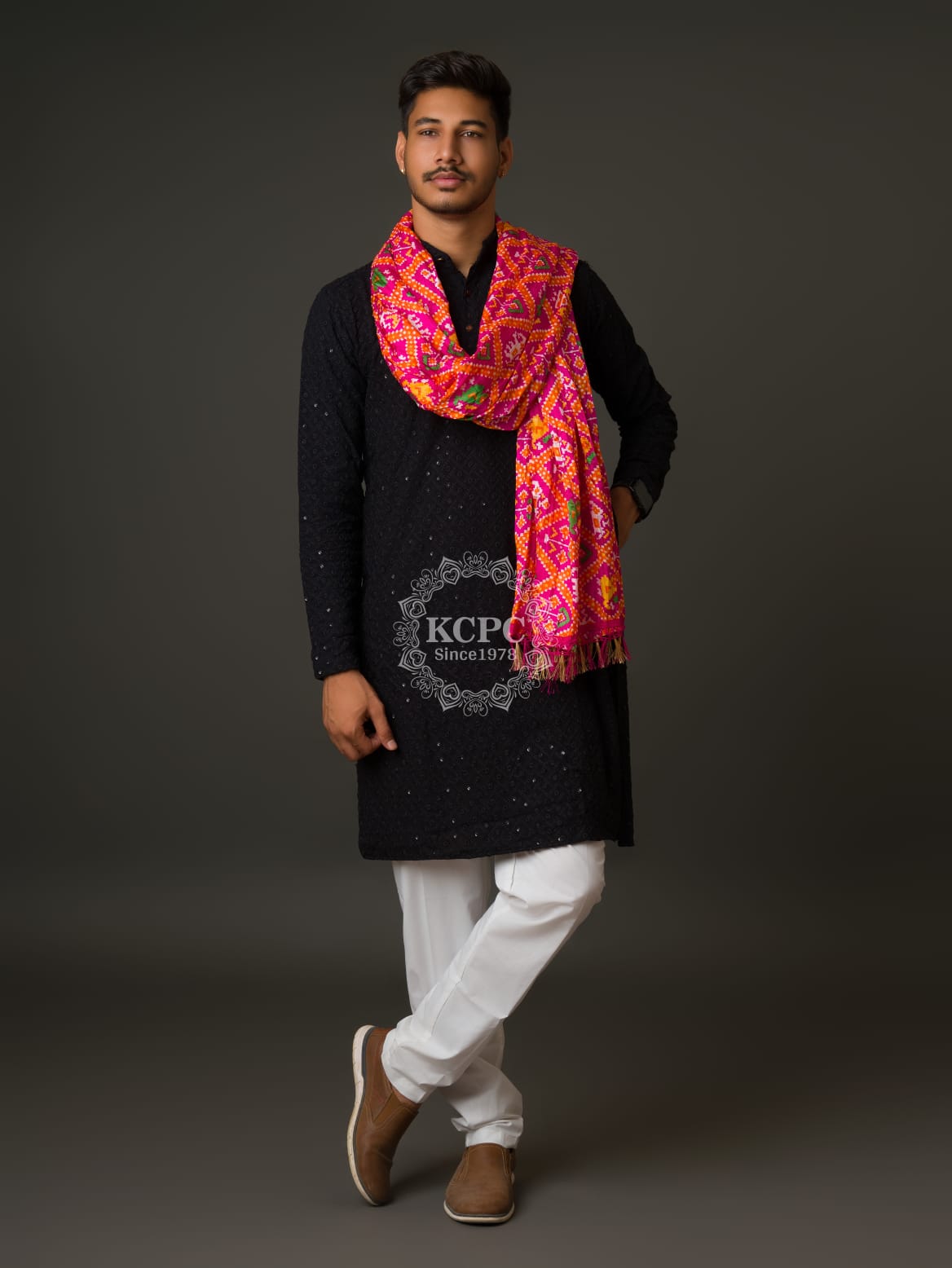 KcPc New Chinon Patola Printe Gent's DupattaRAY