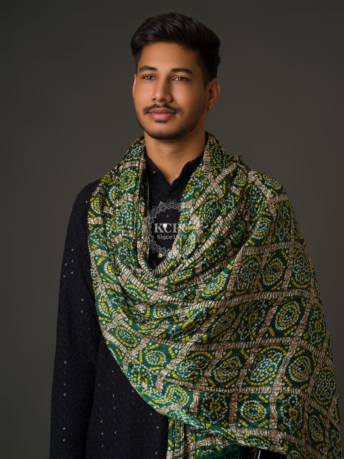 KcPc New Style Bhandhej Chinon Mens DupattaRAY