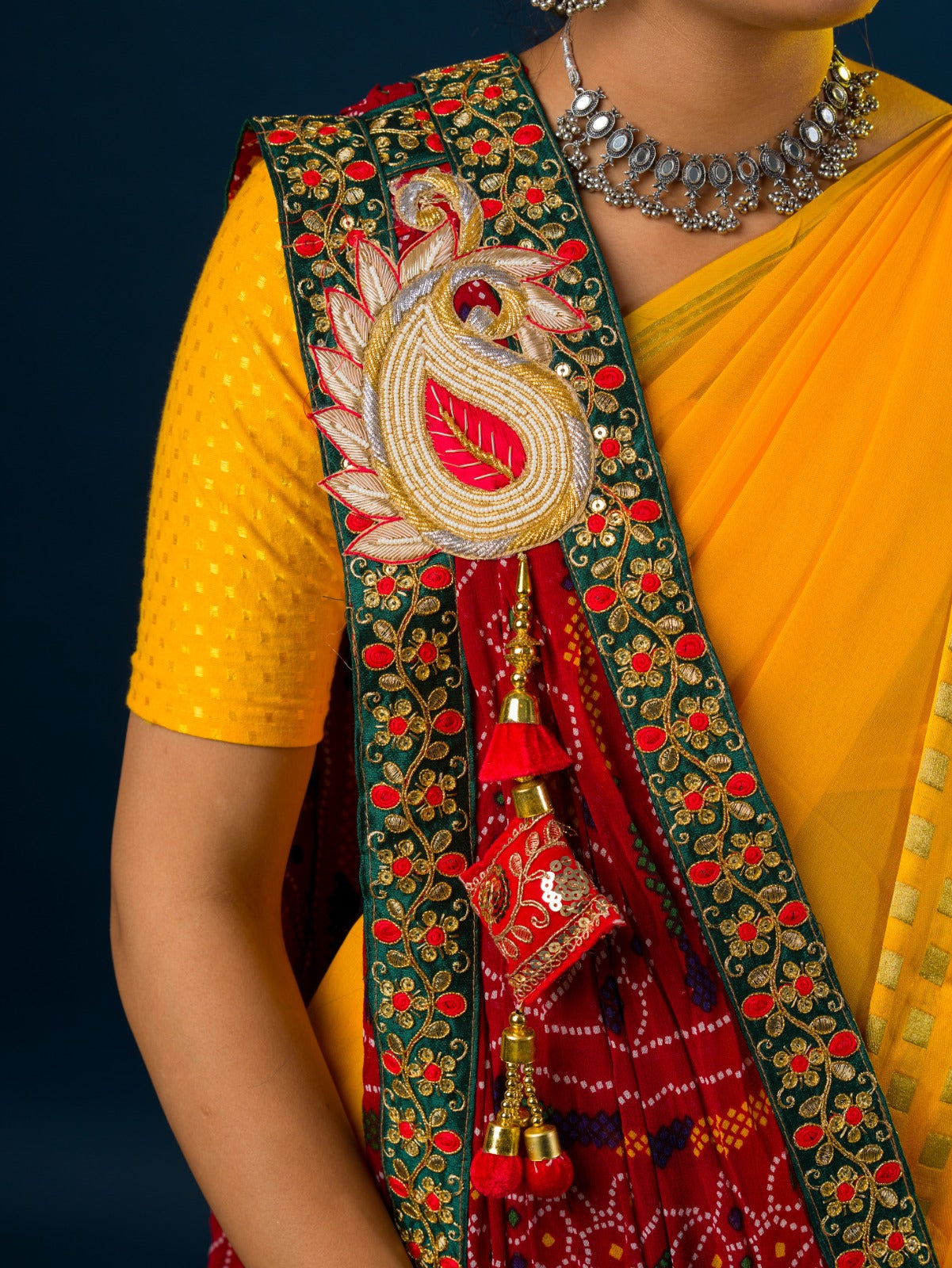 KcPc Latest New Georgette Marwardi Broach Stole