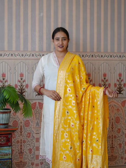 Buy Traditional Banarasi Style Dola Silk Dupatta Kcpc
