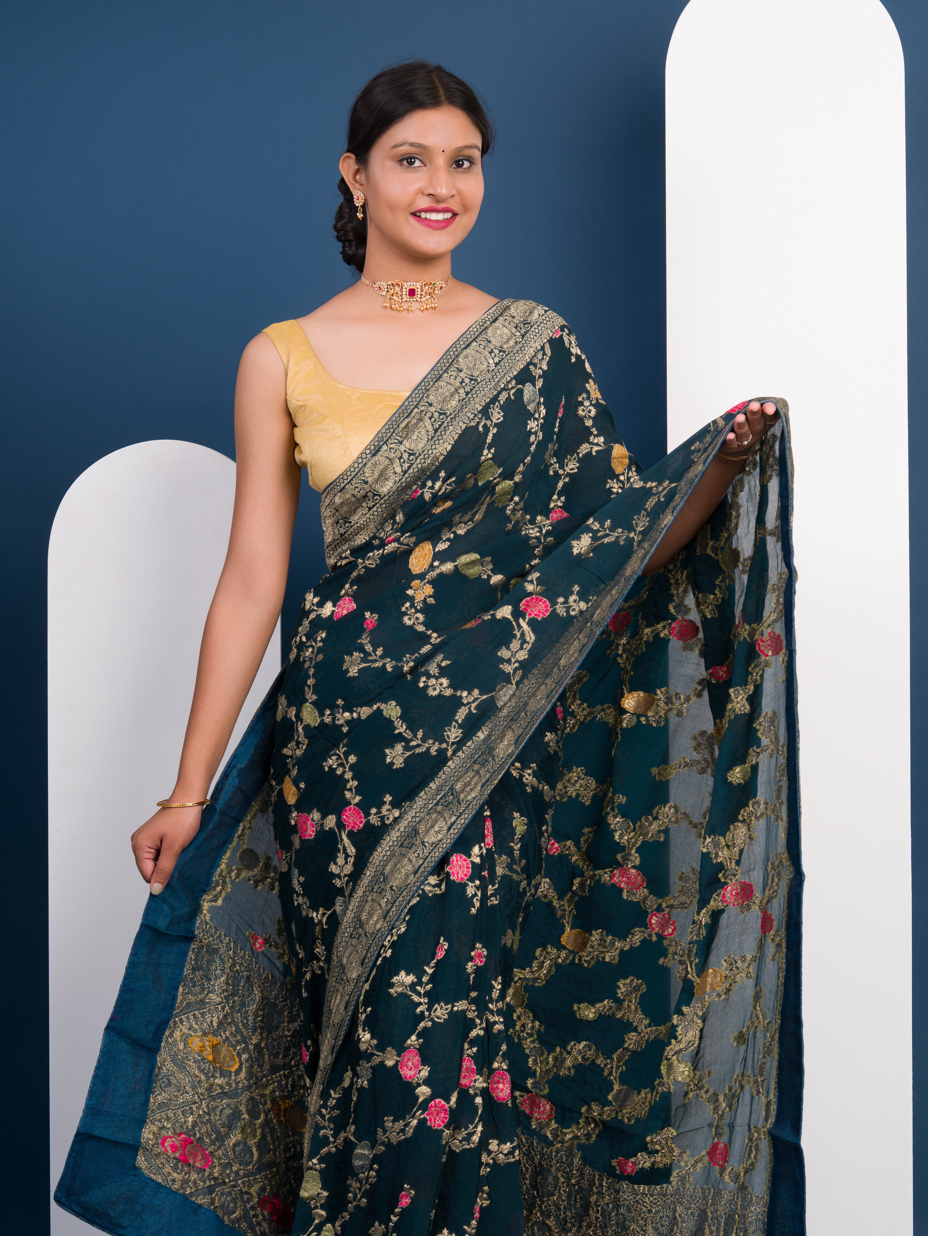 Pure kaddi handloom chiffon saree in green flower print design 