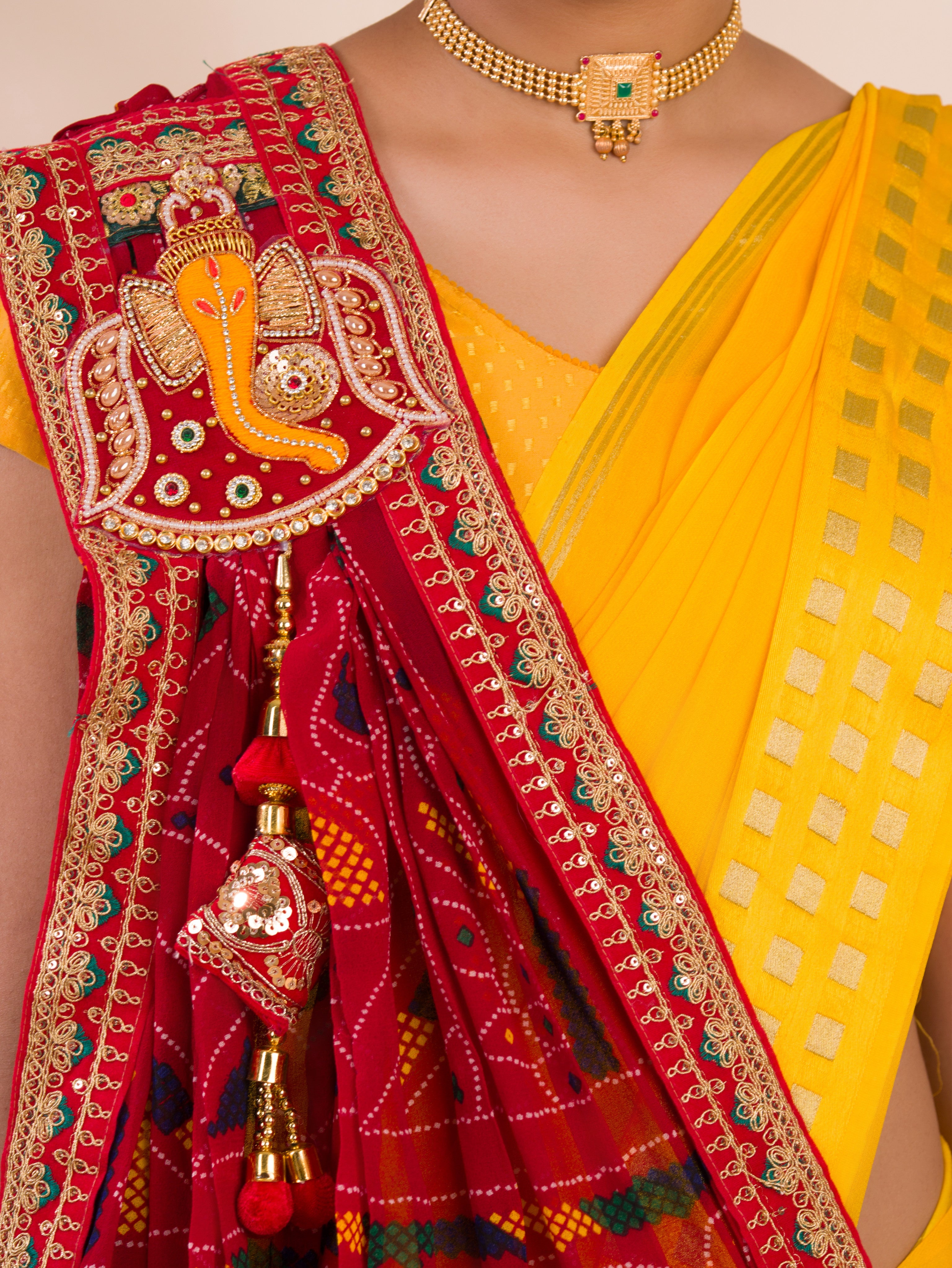 KcPc New Lounch Pure Georgette Marwardi Broach Style With Belbuti Work Chunri