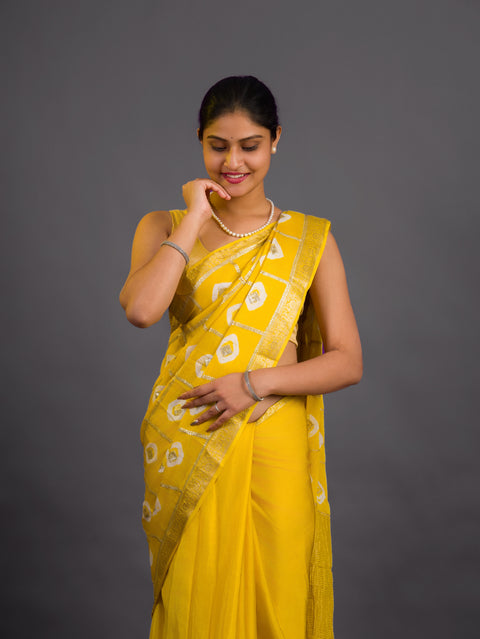 By Banarasi Style Georgette Saree With Exquisite Tari Work