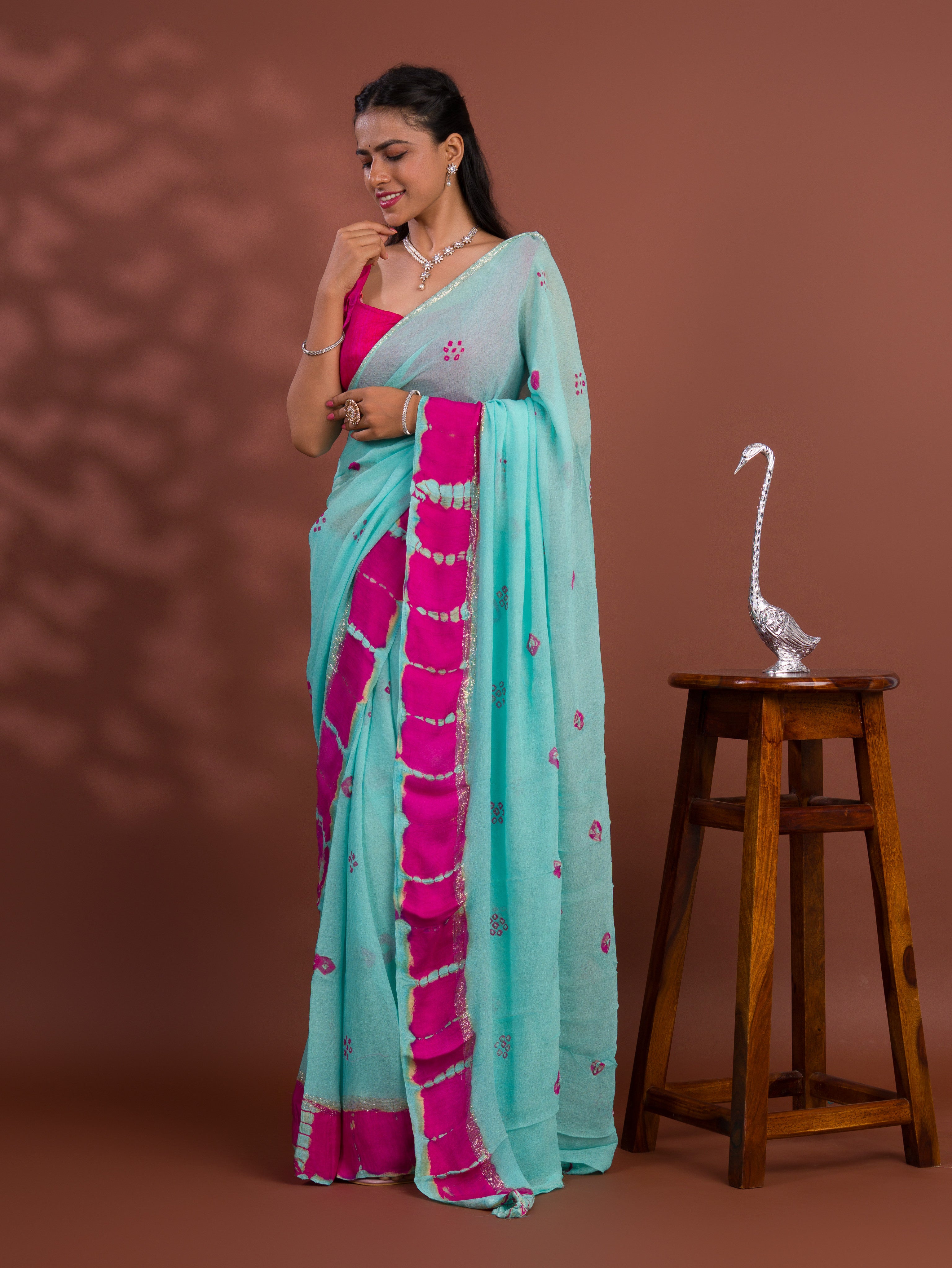 Georgette Gulti Bandhej Satin Patta Border Saree under 1500