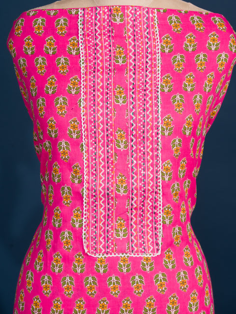 KcPc New Beautiful Cotton Batik Print style With Causal Wear Suit SJB