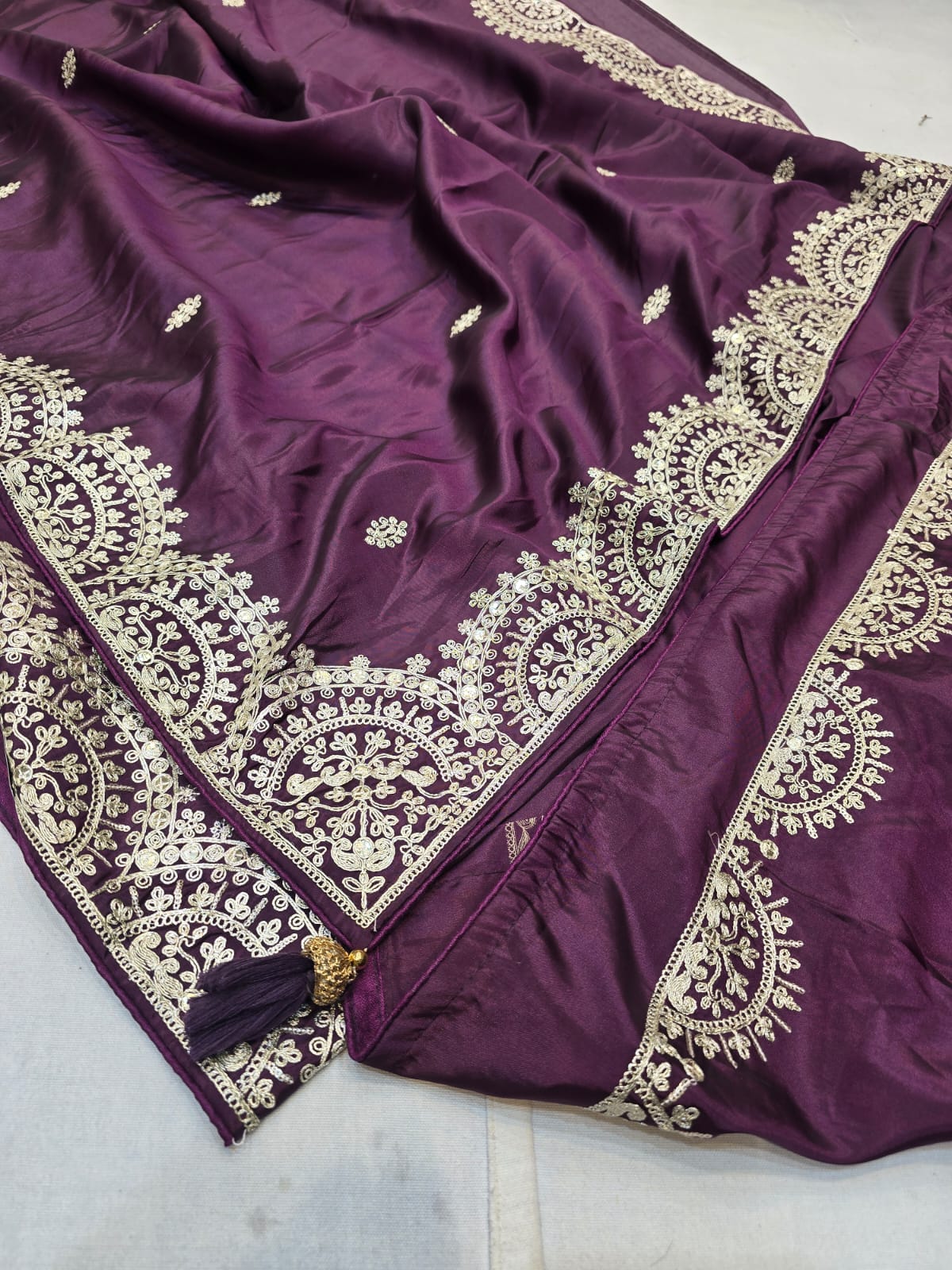 KcPc Beautiful Pure Crepe silk Bollywood With Foil Gota Zari Work Saree AMT