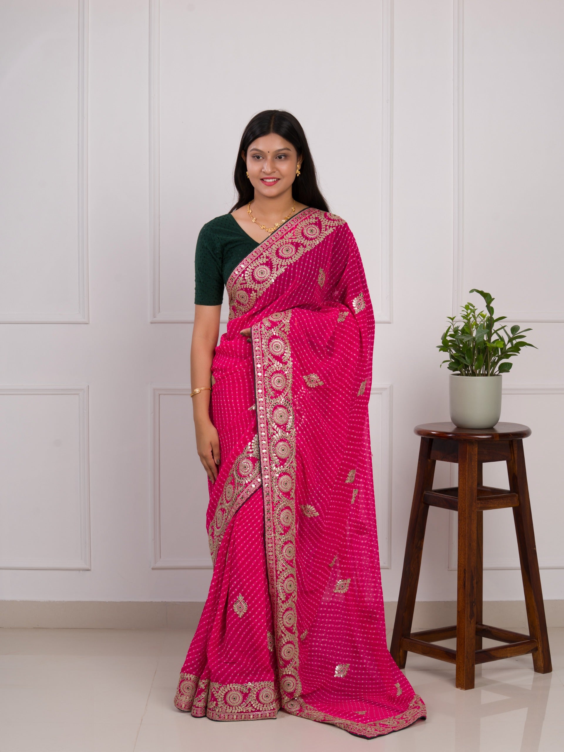 gotapati workLeheriya sareeinpink colour