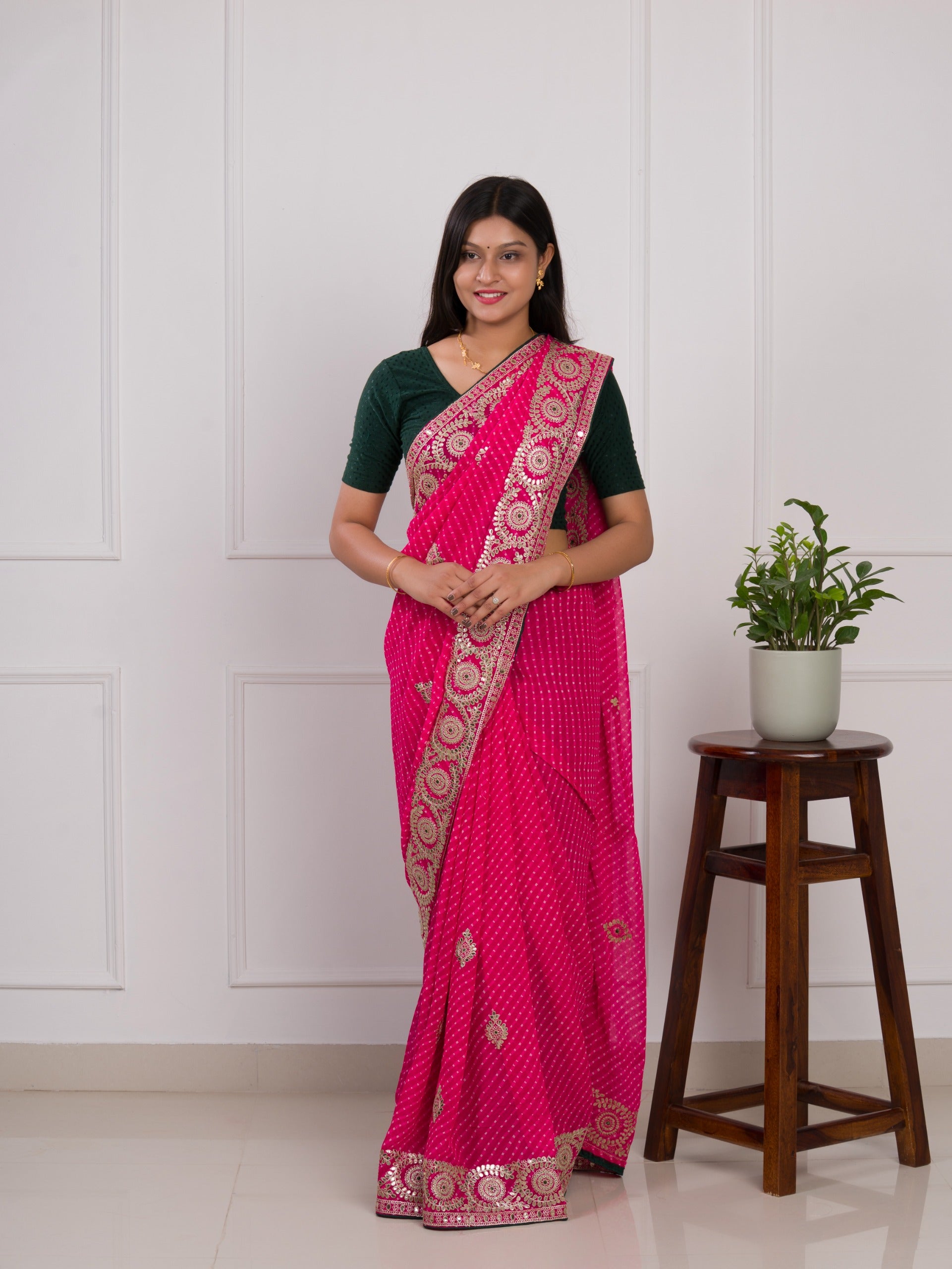 gotapati workLeheriya sareeinpink colour