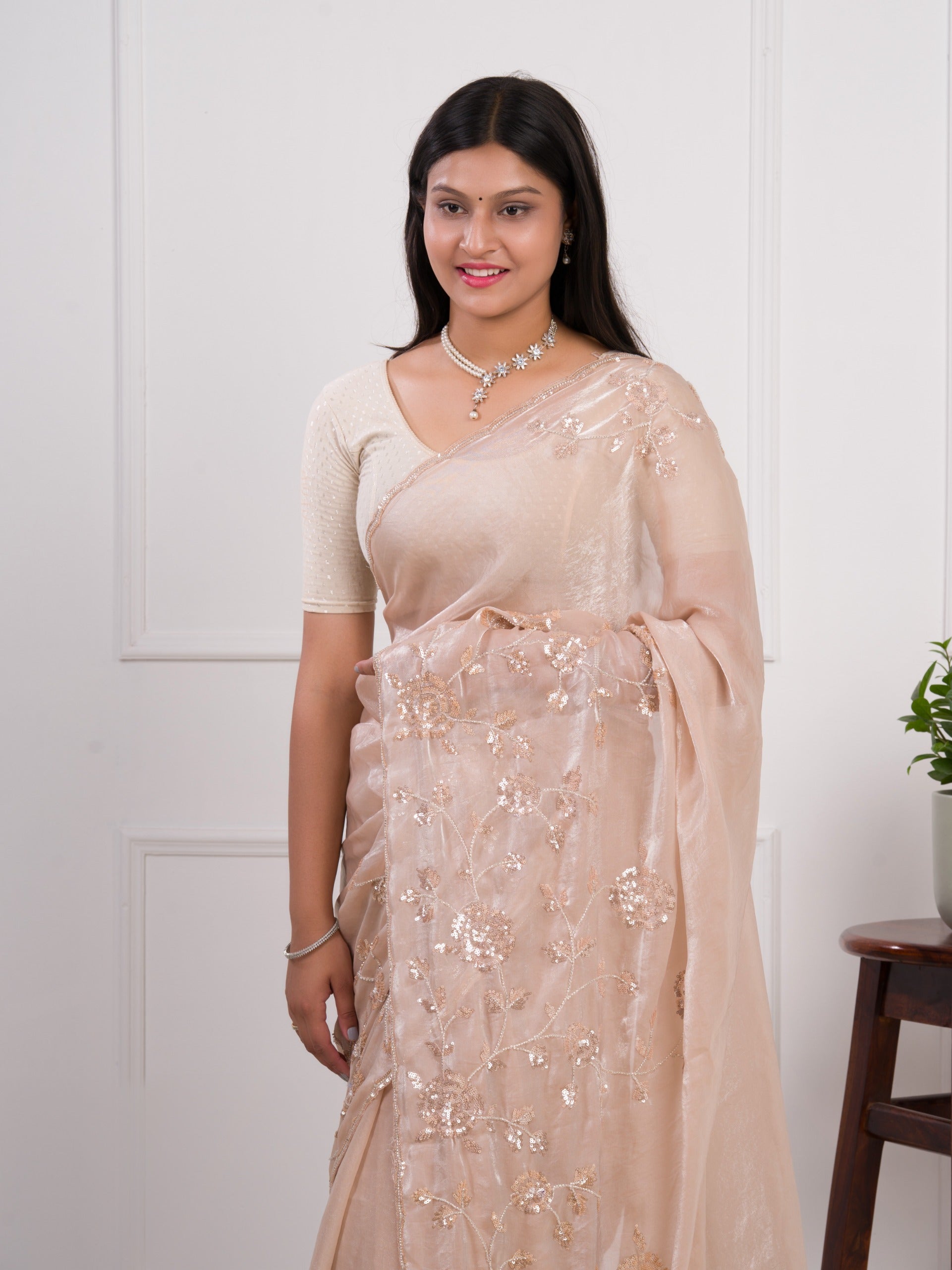 Organza Bollywood Style With Cutdana tari Work Saree in cream colour