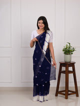 navy blue saree with white pattern with bandhani style 