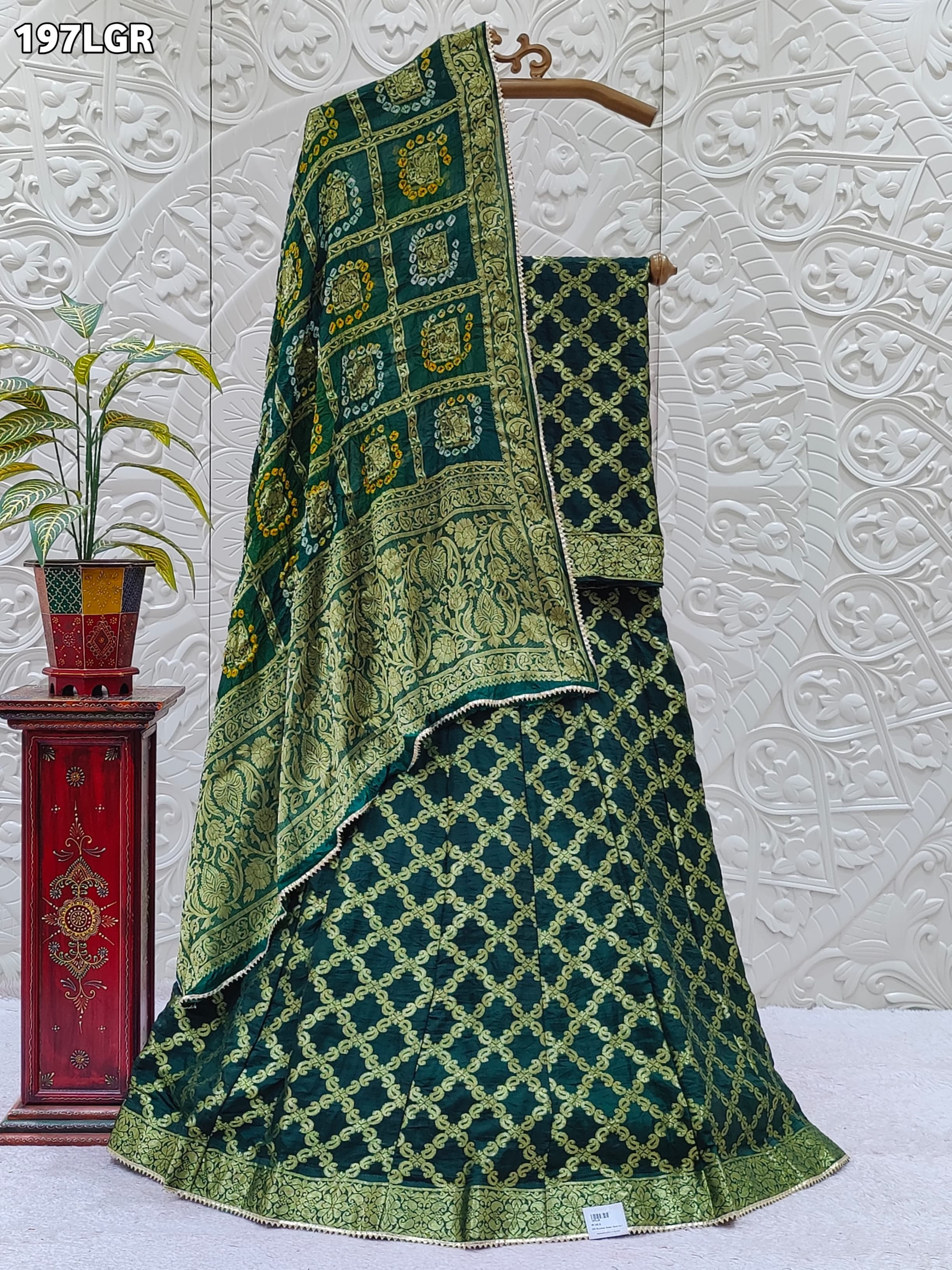 KcPc Rajasthani Beautiful Bandhej Gharchola LehengaKML