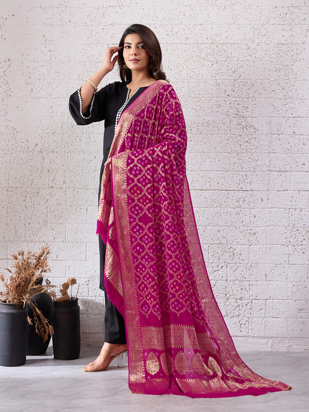 KcPc Pure Georgette Banarasi Bandhani Dupatta Rani